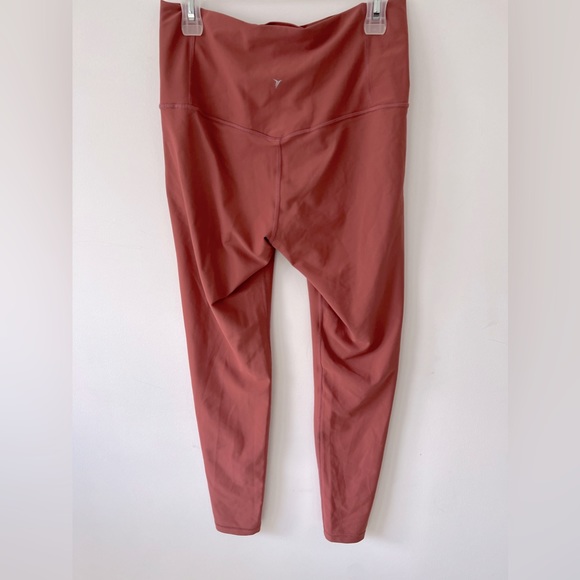 Extra high waisted powersoft hidden pocket leggings - Picture 8 of 8